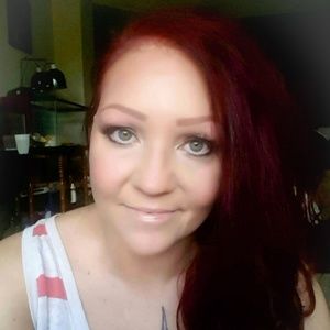 Meet your Posher, Jenn